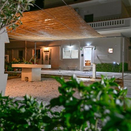 Mpoulakis Apartment 46 Kíssamos Eksteriør billede
