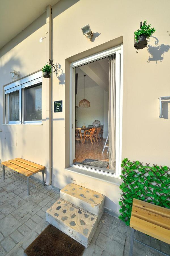 Mpoulakis Apartment 46 Kíssamos Eksteriør billede